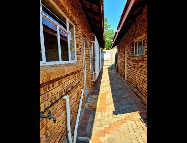 419M² CO-WORKING SPACE FOR SALE IN BO-DORP